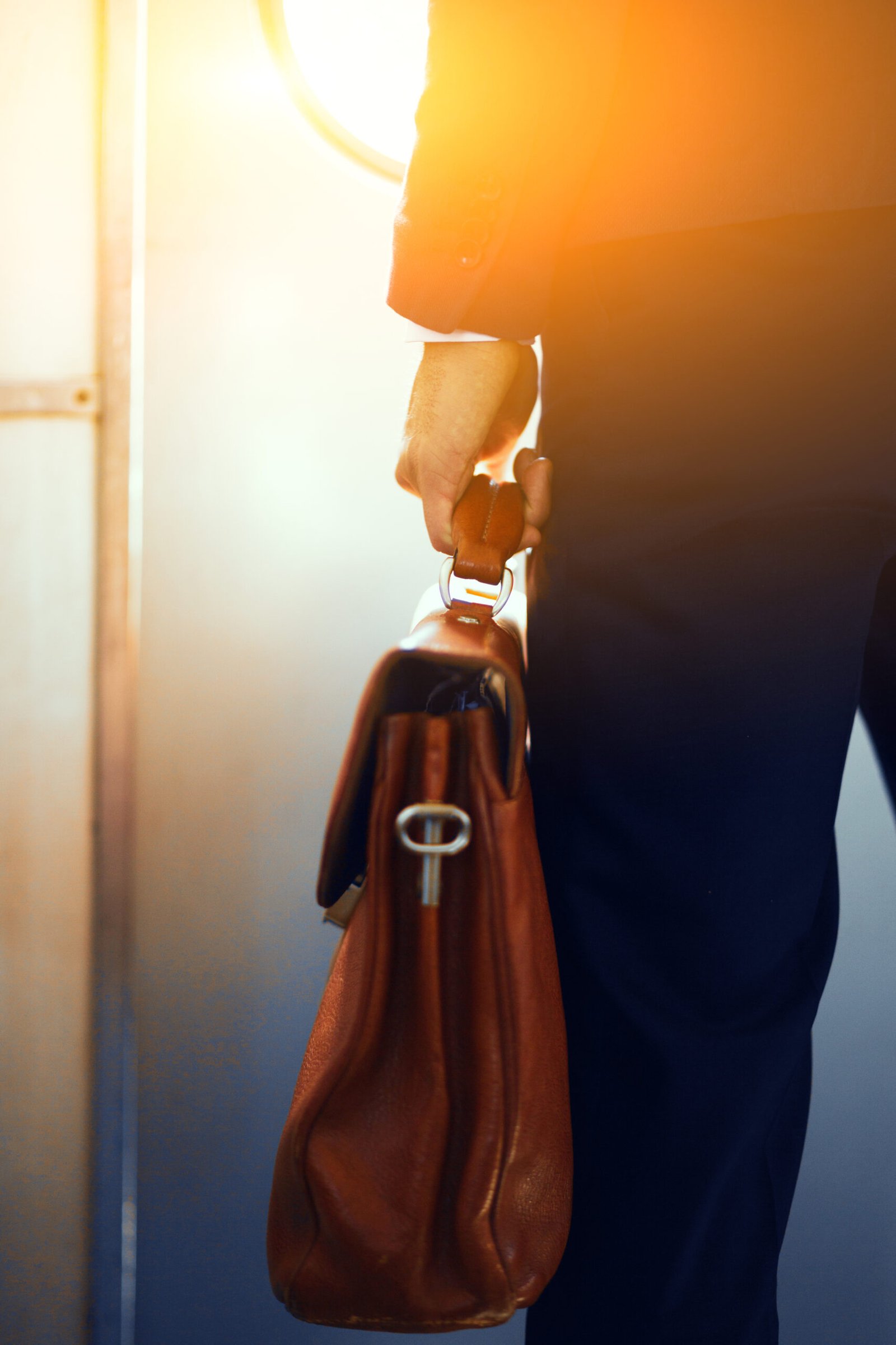 Pensão Vitalícia em Casos de Acidente de Trabalho e Doença Ocupacional: Quando o Trabalhador Tem Direito à Indenização Mensal?